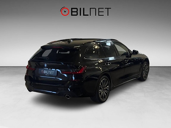 BMW 330e 2 of 22