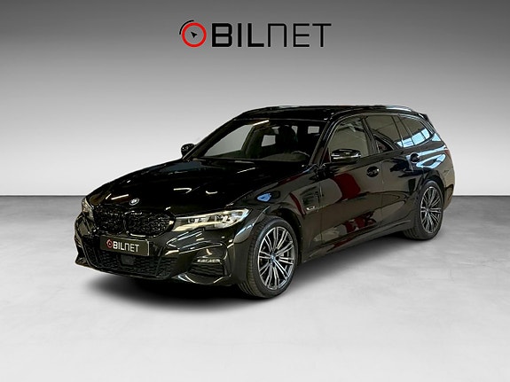 BMW 330e