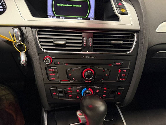 Audi A4 16 of 19