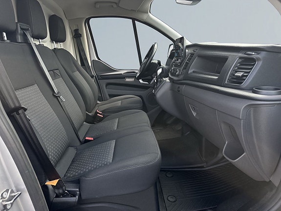 Ford Transit Custom 10 of 21