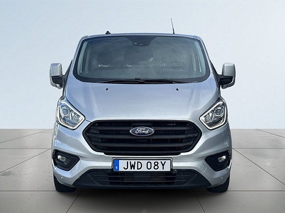 Ford Transit Custom 2 of 21