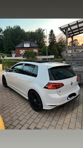 Volkswagen Golf VII 6 of 6