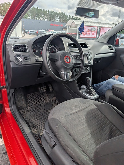 Volkswagen Polo 9 of 9