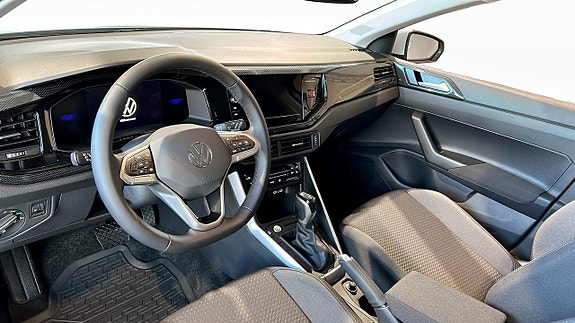 Volkswagen Polo 7 of 12