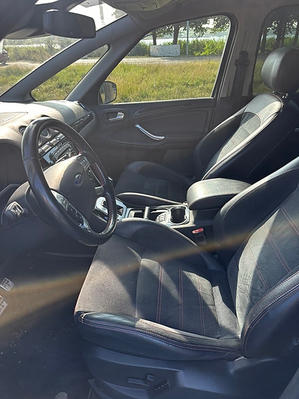 Ford S-MAX 6 of 10