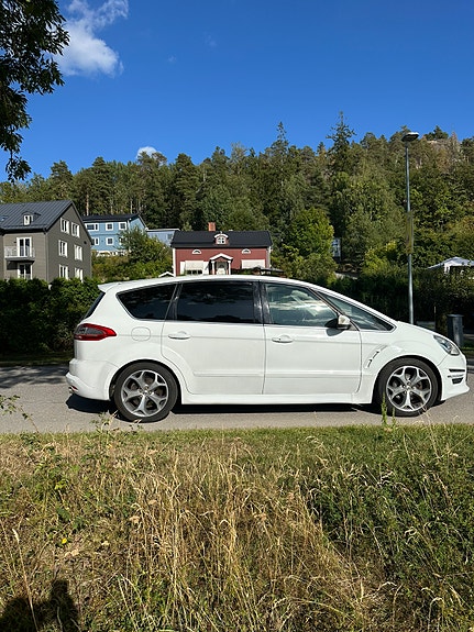 Ford S-MAX 3 of 10