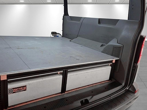 Volkswagen Transporter 16 of 17
