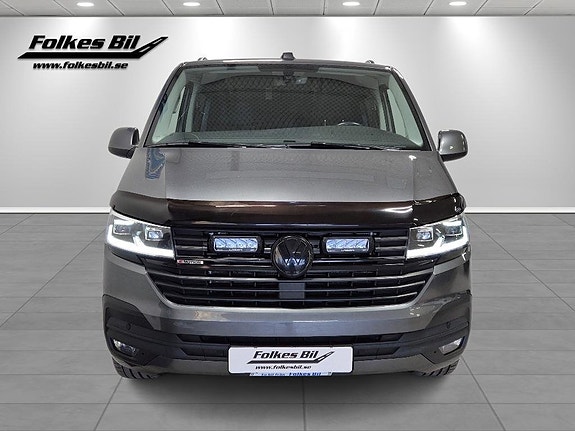 Volkswagen Transporter 2 of 17
