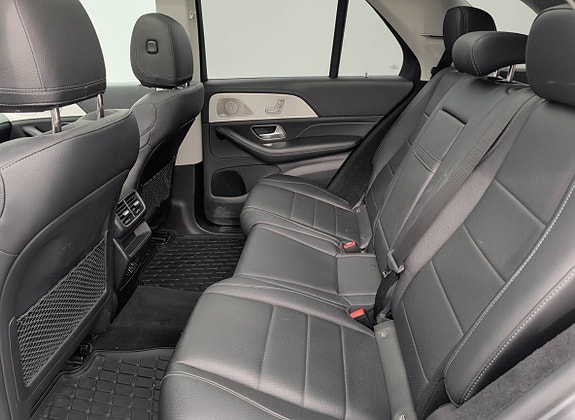 Mercedes-Benz GLE350 de 5 of 9