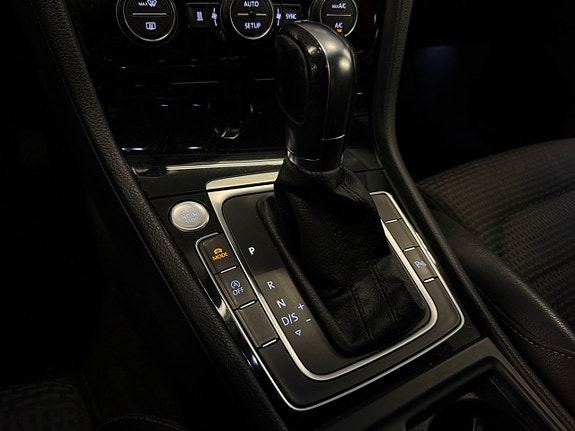 Volkswagen Golf I 17 of 21