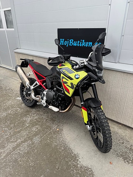 BMW F 900 GS 2 of 6
