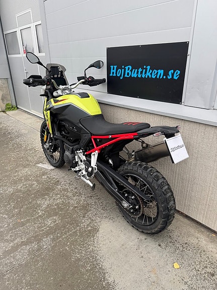 BMW F 900 GS 6 of 6