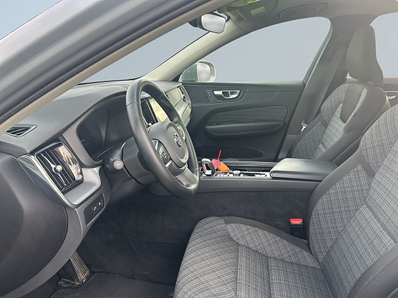 Volvo XC60 7 of 19