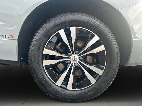 Volvo XC60 14 of 19