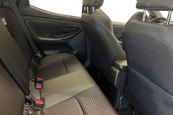 Toyota Yaris 9 of 23
