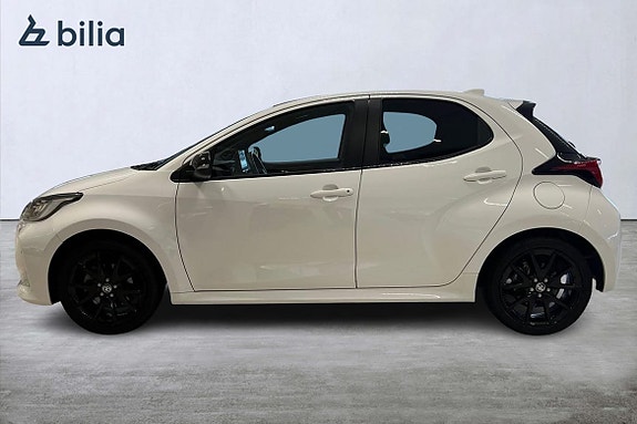 Toyota Yaris 3 of 23