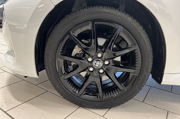 Toyota Yaris 17 of 23