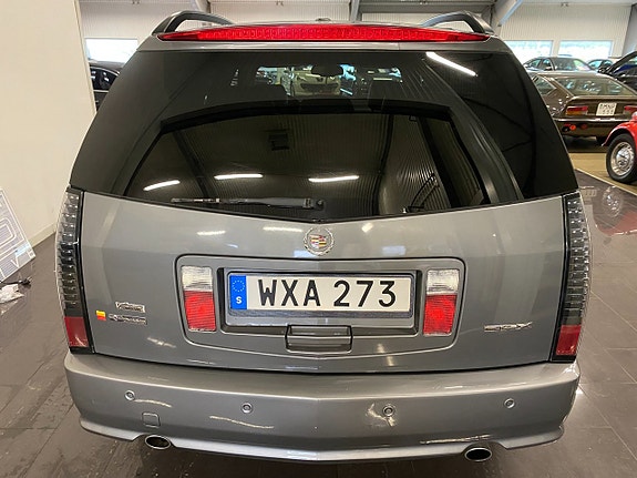 Cadillac SRX 8 of 28