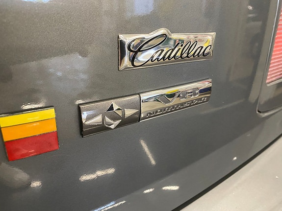Cadillac SRX 14 of 28