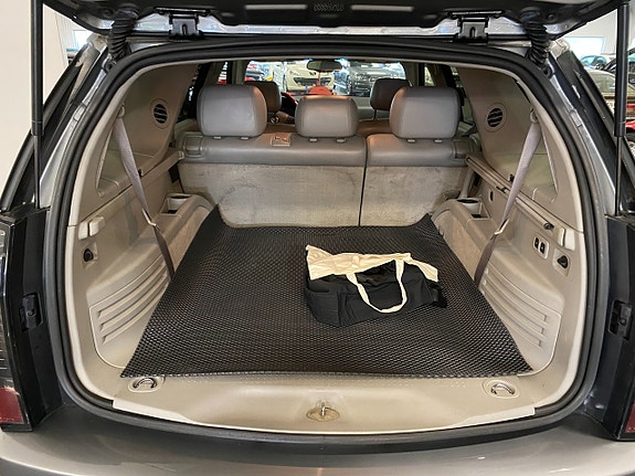 Cadillac SRX 15 of 28