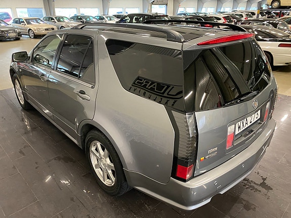 Cadillac SRX 7 of 28