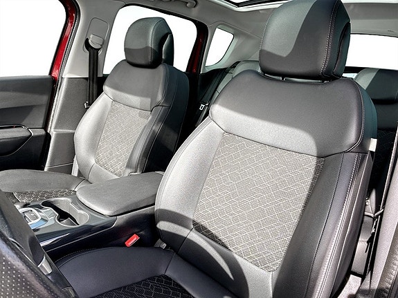 Peugeot 3008 5 of 15