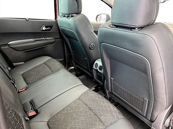 Peugeot 3008 12 of 15