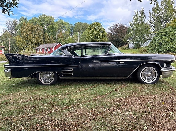 Cadillac Serie 62 4 of 20