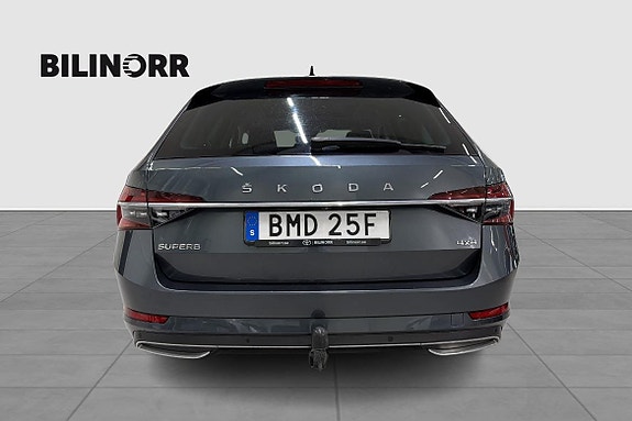 Skoda Superb 4 of 11