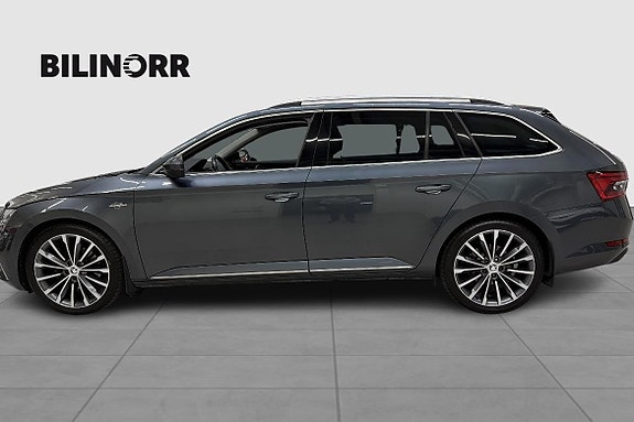 Skoda Superb 3 of 11