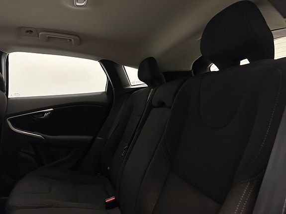 Volvo V40 14 of 22