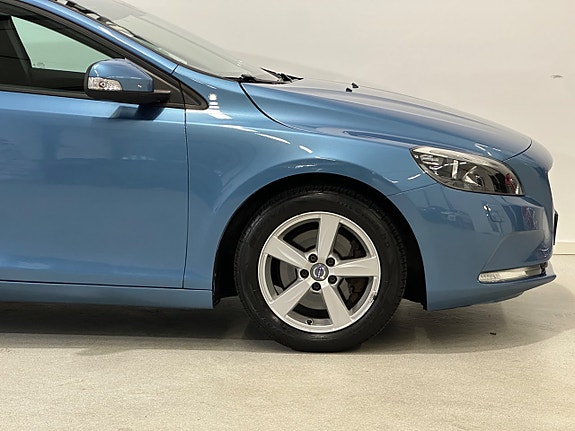 Volvo V40 5 of 22