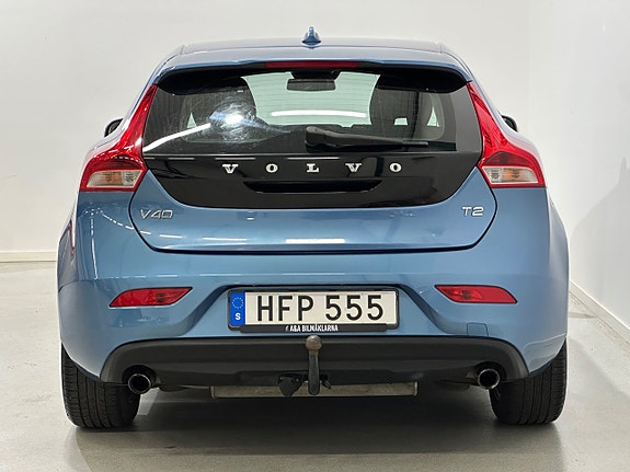 Volvo V40 8 of 22
