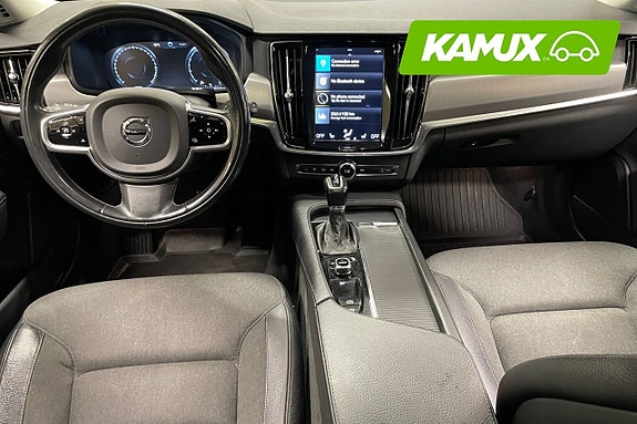 Volvo V90 10 of 26