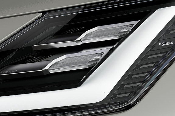 Polestar 4 7 of 20