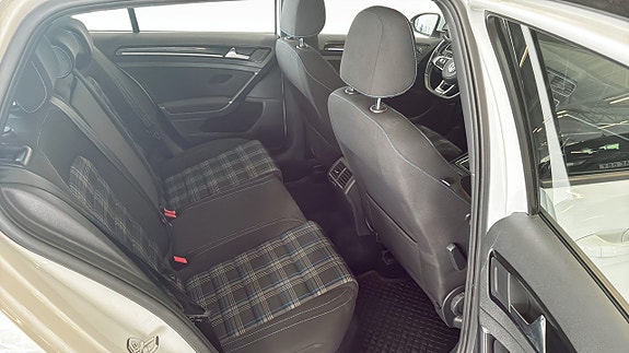 Volkswagen Golf I 5 of 13