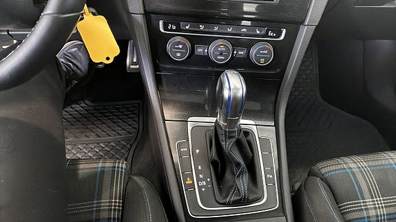 Volkswagen Golf I 12 of 13