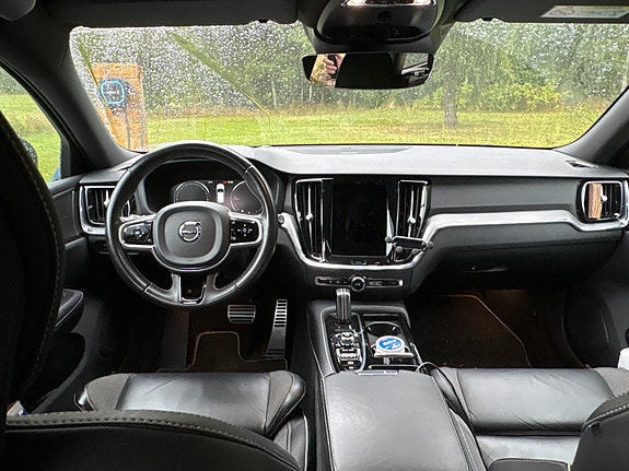 Volvo V60 12 of 17