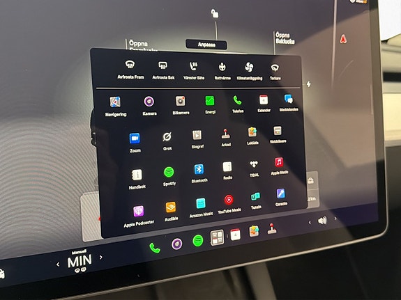 Tesla Model Y 22 of 30