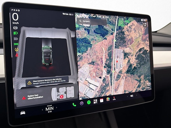 Tesla Model Y 20 of 30