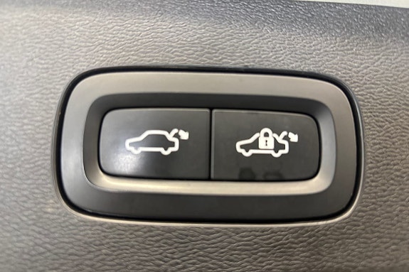 Volvo V60 18 of 22