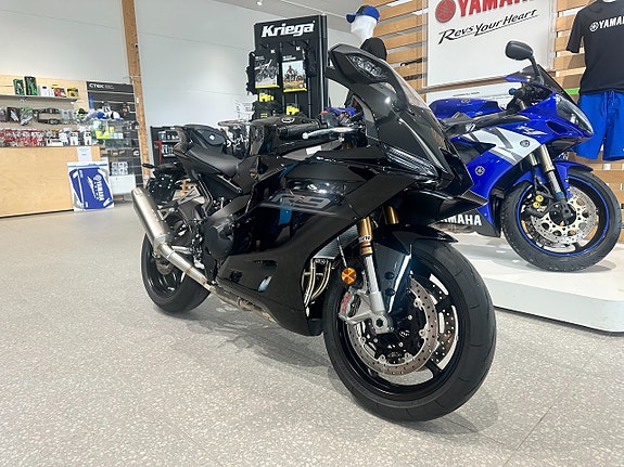 Yamaha R9 Demo med Akra helsystem 2 of 4