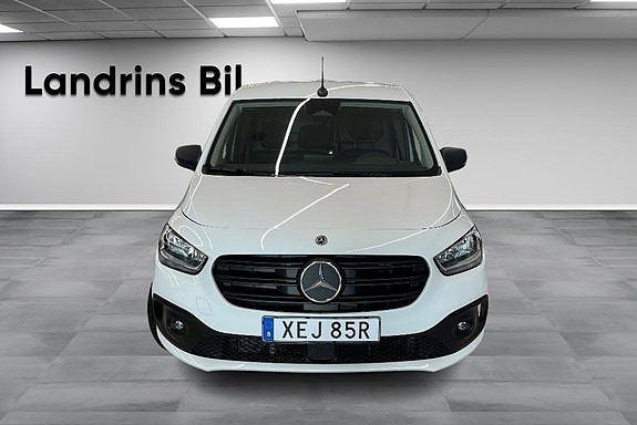 Mercedes-Benz eCitan 2 of 14