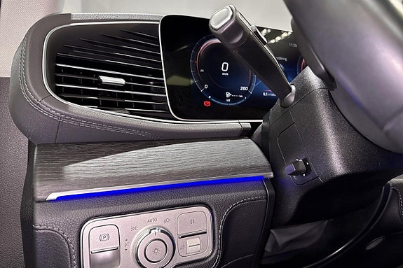 Mercedes-Benz GLE350 d 10 of 14
