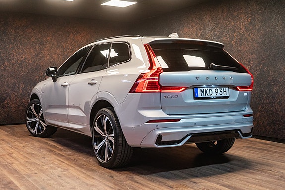 Volvo XC60 8 of 30