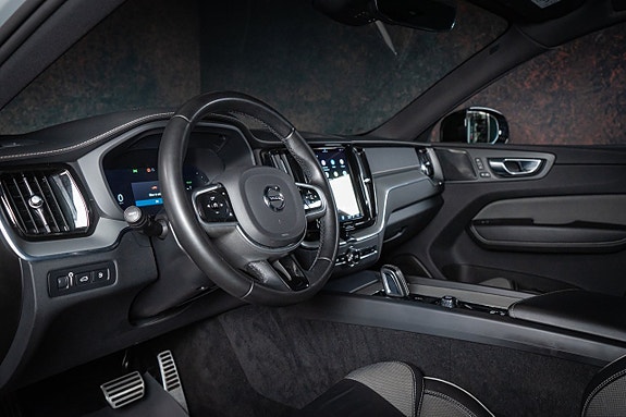 Volvo XC60 19 of 30