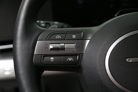 Hyundai Kona 14 of 24
