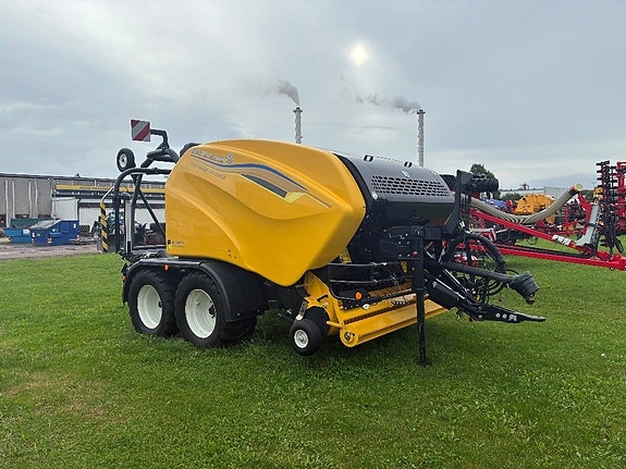 New Holland Roll Baler 125 Combi