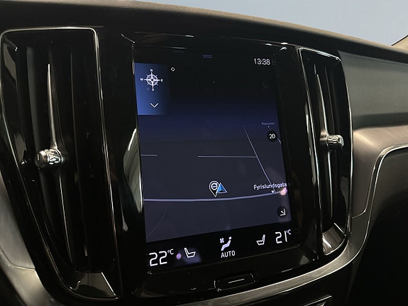 Volvo V60 Cross Country 15 of 21
