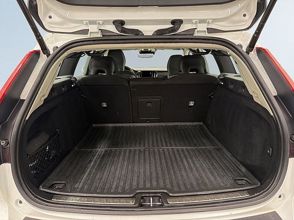 Volvo V60 Cross Country 12 of 21
